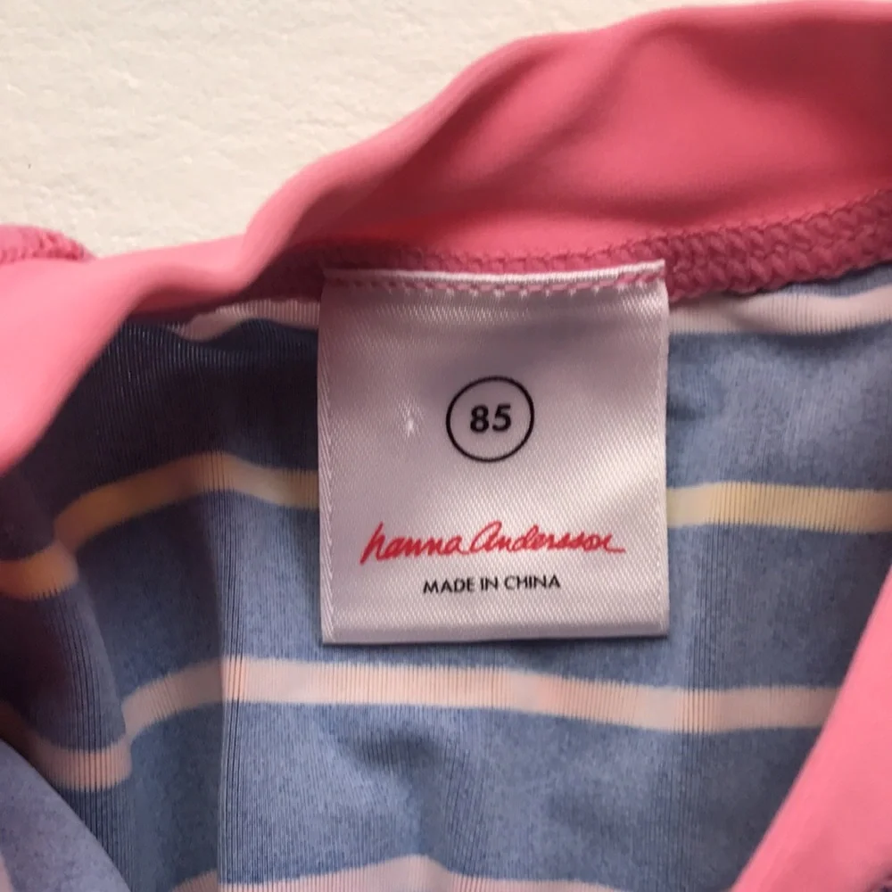 Hanna Andersson Rash Guard (size 80)
